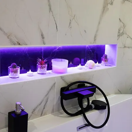 Le Palmier Doré - Calme à Jusqu'à 4 Personnes Appartement Menton