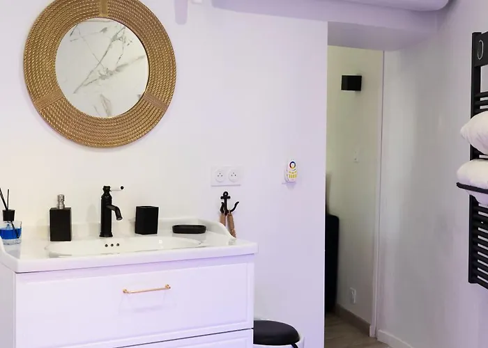 Le Palmier Doré - Calme à Jusqu'à 4 Personnes Appartement Menton