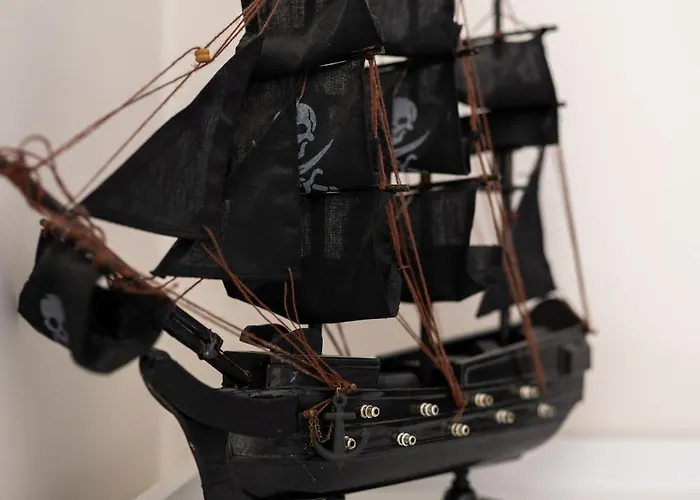 Le Palmier Doré - Calme à Jusqu'à 4 Personnes Appartement Menton